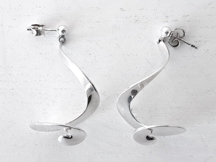 ÖRHÄNGEN, design TORUN BÜLOW-HÜBE, GEORG JENSEN c:a 2000